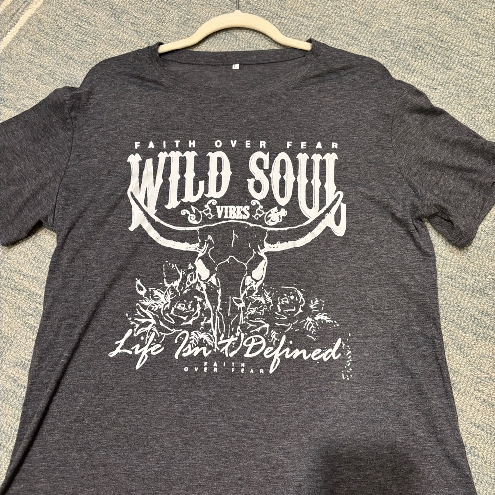Wild Soul Graphic Gray T-Shirt